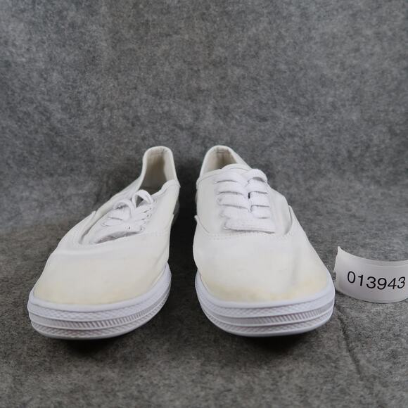 Universal Thread Shoes Womens 9 Casual Sneaker Fabric Lace Up Flat Comfort White - Picture 2 of 12